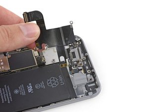 apple service center in qatar
